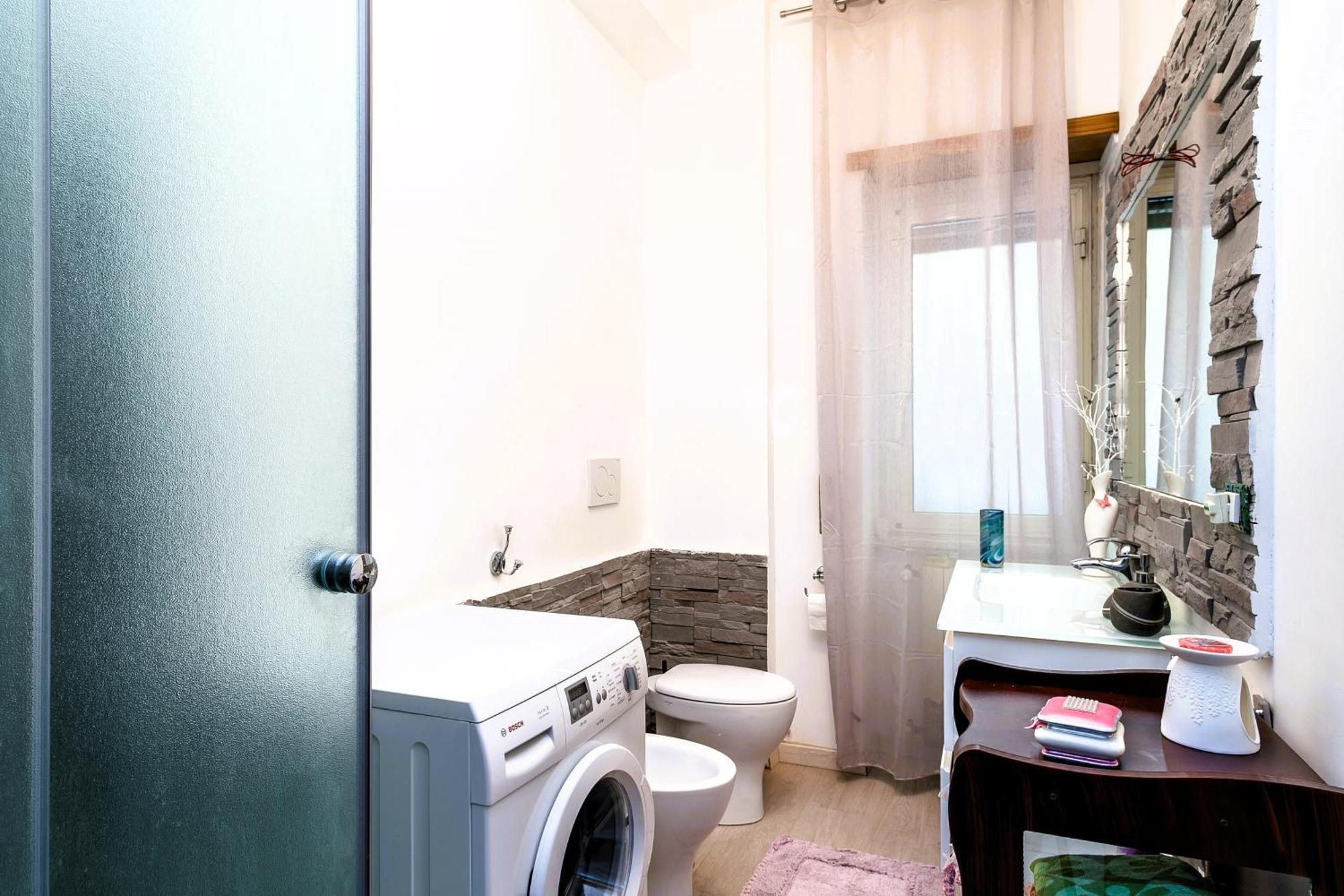 Marconi Flat Apartment